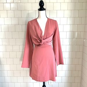 🆕 Misguided long sleeve cross over front mini